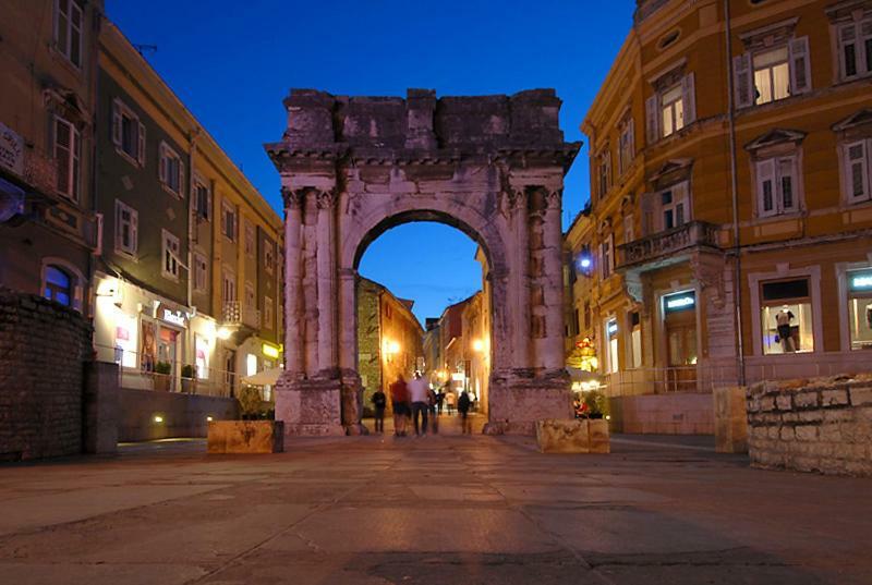 Vitae Pula
